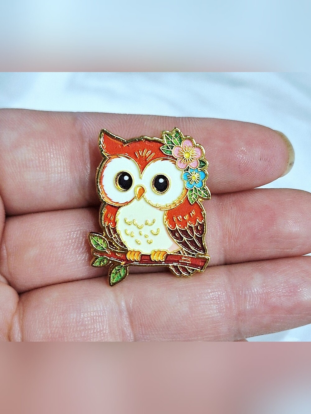 Fall Owl w/Flowers Enamel Pin